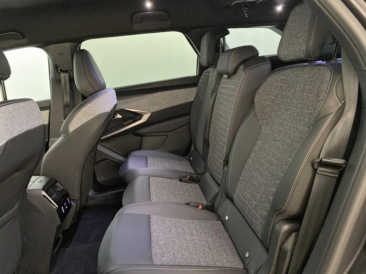 Peugeot 5008 hybrid 145 ch e-dcs6 allure — photo 10