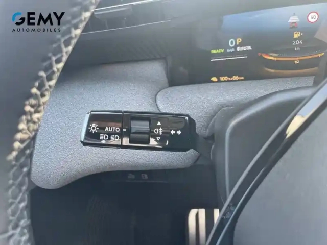 Citroën C5 Aircross hybride rechargeable 225 ch e-eat7 — photo 18