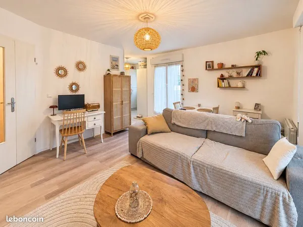 Appartement 43 m² : Terrasse et double parkings