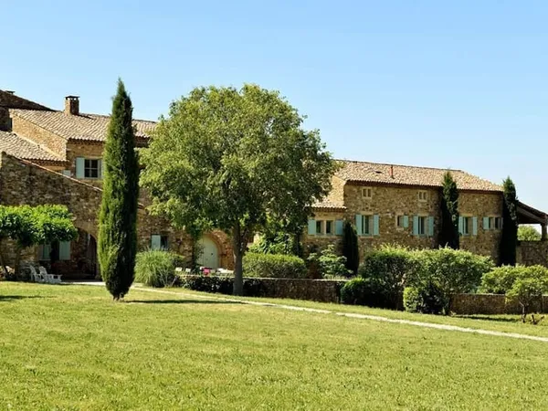 Uzes -Authentique Propriete
