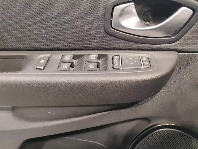 Renault Clio tce 120 energy edc intens — photo 20