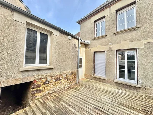 EN EXCLUSIVITÉ, MAISON EN PLEIN CENTRE VILLE DE VERNEUIL SUR AVRE