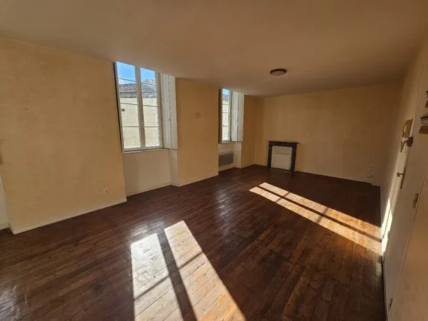 Appartement bourgeois 4 pièces 71 m²
