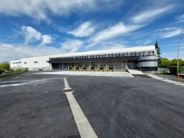Entrepôt 3524 m²