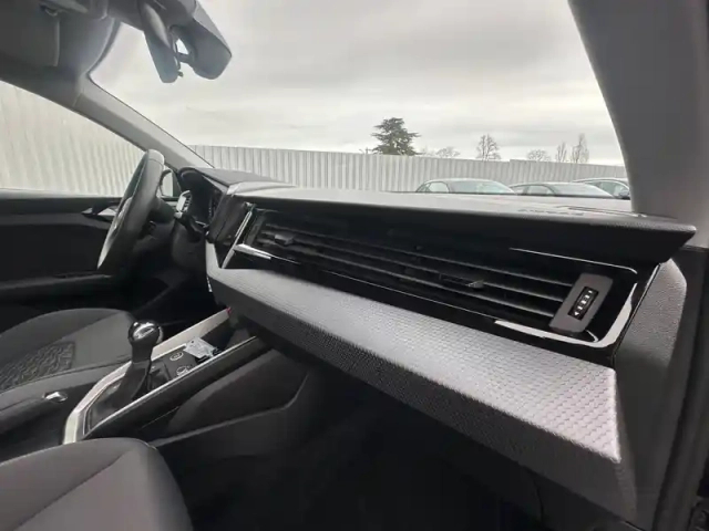 Audi A1 sportback 30 tfsi 116 ch s tronic 7 — photo 30