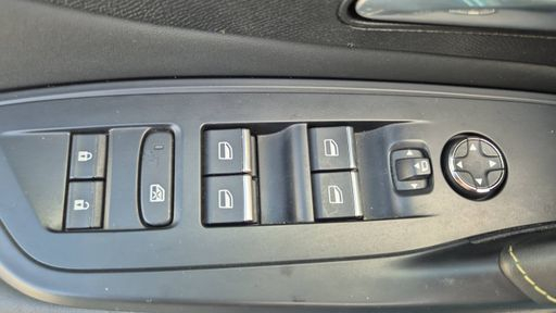 Peugeot 408 1.6 THP 225 Hybrid e-EAT8 - GT – 2022 – 58085 km – Hybride rechargeable – Boîte Automatique — photo 25