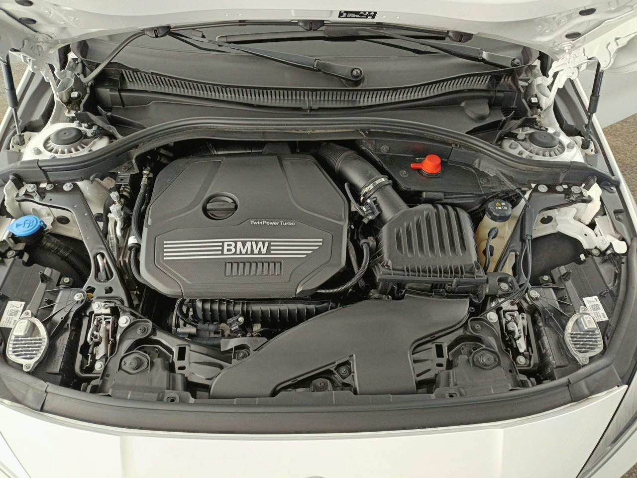 Bmw Serie 1 16i 109 ch dkg7 m sport — photo 14