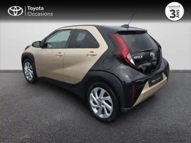 Toyota Aygo X 1.0 vvt-i 72ch design s-cvt — photo 2
