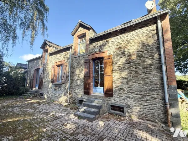 Maison 6 pièces 140 m²