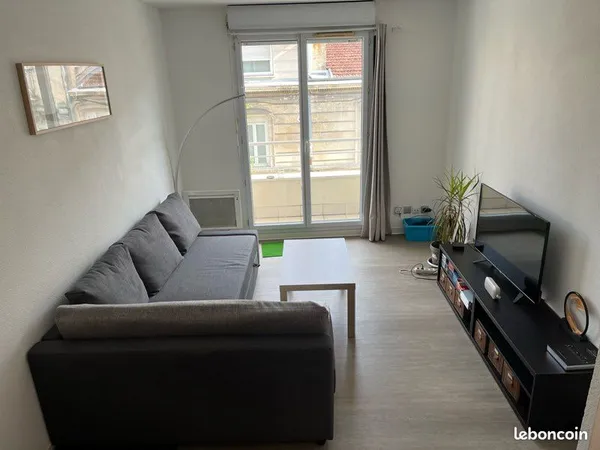 T2 MEUBLÉ 41 m² - BORDEAUX - 880 CC -