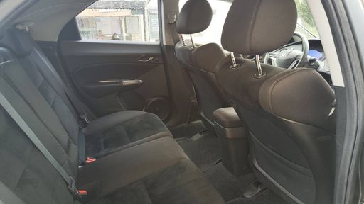 Honda Civic 1.4 I-VTEC 100 - Virtuose – 2011 – 59764 km – Essence – Boîte Manuelle — photo 4