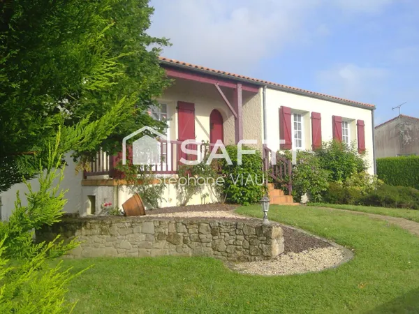 Belle maison quartier calme à St Aubin de Baubigné
