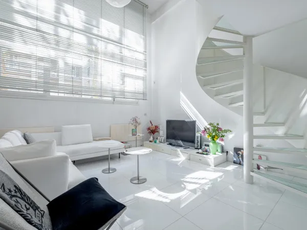 Vends appartement 105m² Paris 20ème - Sublime duplex contemporain avec loggia