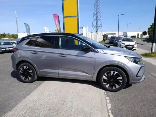 Opel Grandland 1.6 turbo 225ch hybride elegance business — photo 27