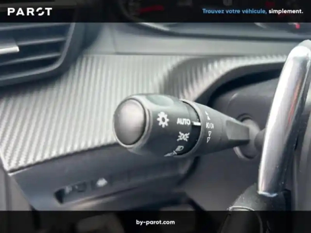 Peugeot 2008 1.2 puretech 130ch s&amp;s allure eat8 7cv — photo 29
