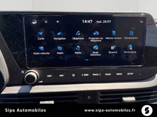 Hyundai I20 1.0 t-gdi 100 dct-7 hybrid 48v — photo 17