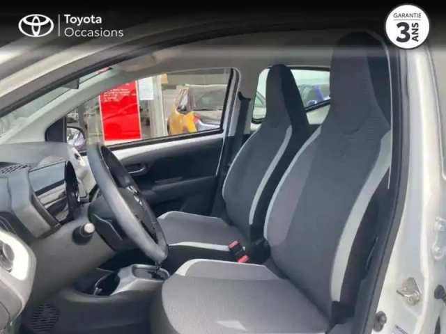 Toyota Aygo 1.0 vvt-i 72ch x-play x-shift 5p my20 — photo 11