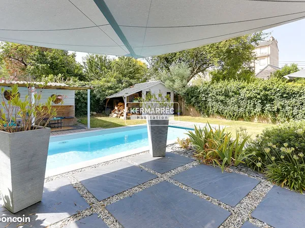 Propriété 7 pièces 192 m²
