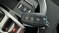 Peugeot 3008 1.2 PureTech 130ch S&S GT EAT8 — photo 16