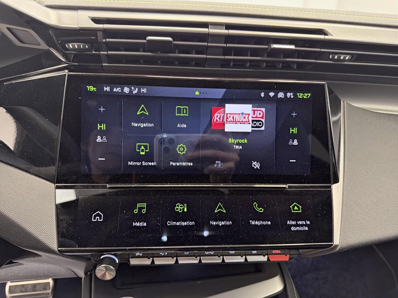Peugeot 408 hybrid 136 e-dcs6 gt — photo 15