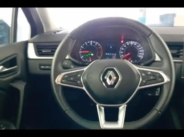 Renault Captur 1.0 tce 90ch evolution — photo 11
