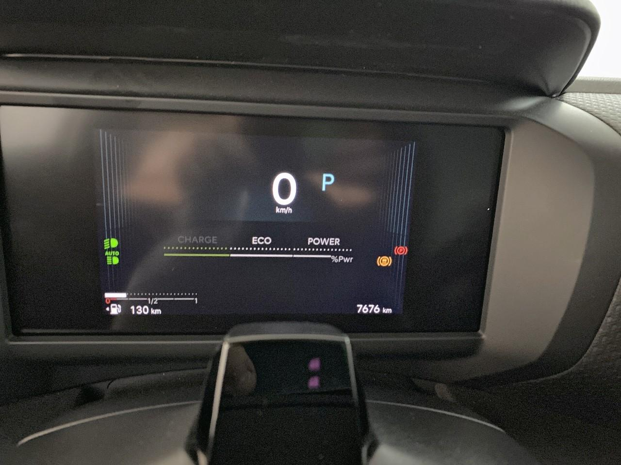 Citroën C4 X hybride 145 ch e-dcs6 max — photo 13