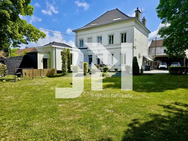 Maison 6 pièces 205 m²