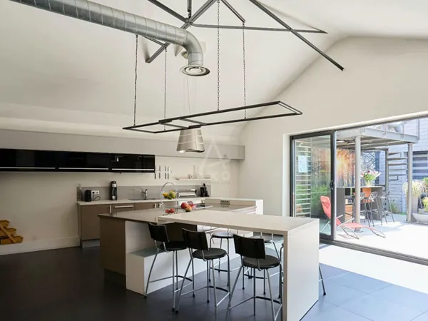 Maison loft 8 pièces 286 m²