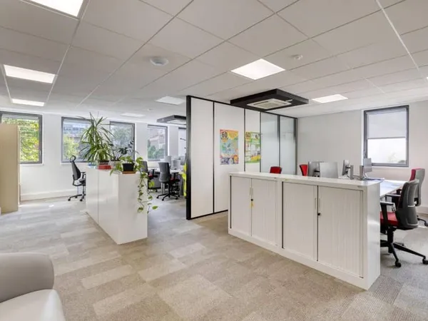 Bureaux 1654 m²