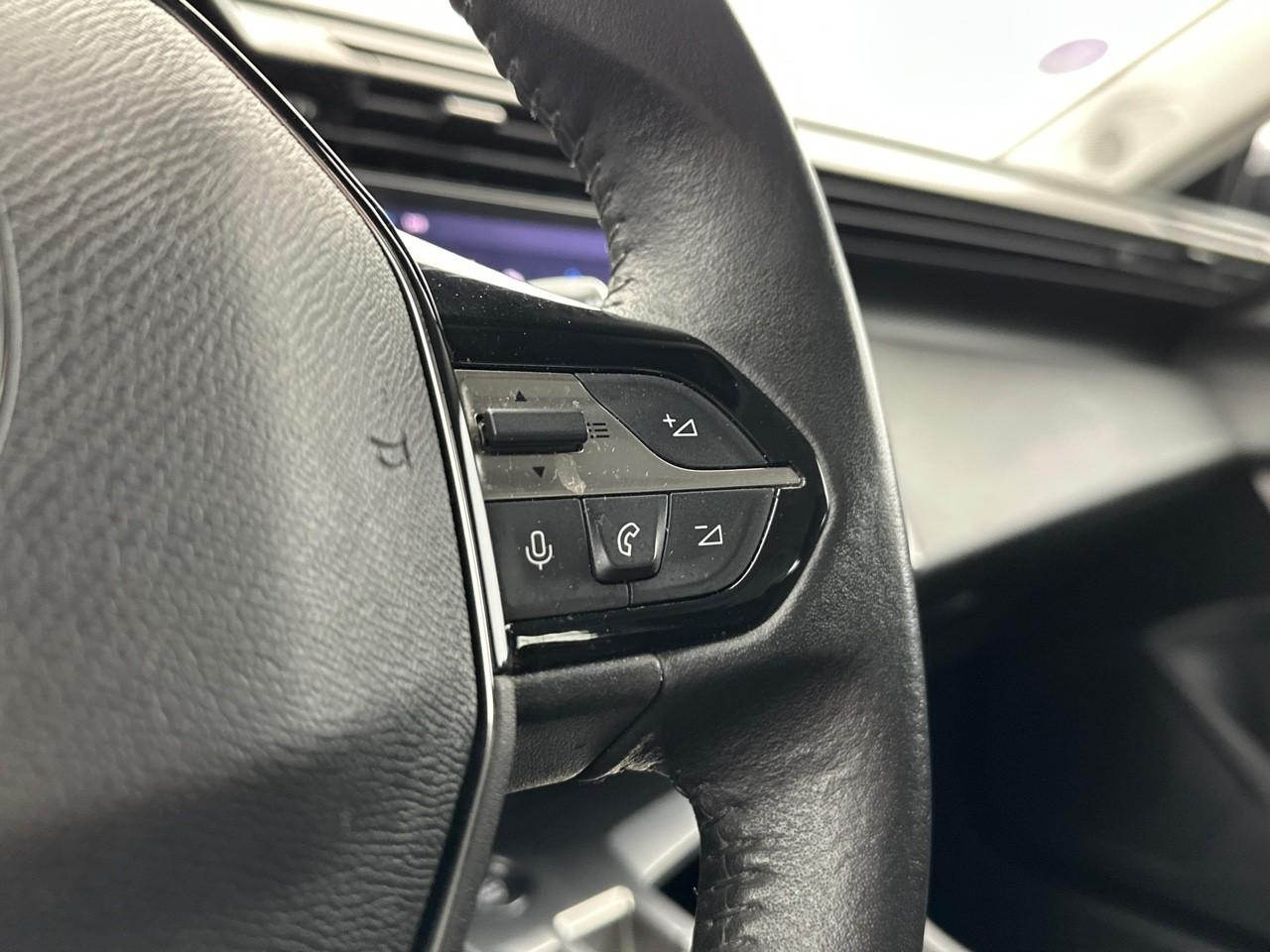 Peugeot 308 puretech 130ch s&s eat8 active pack — photo 20