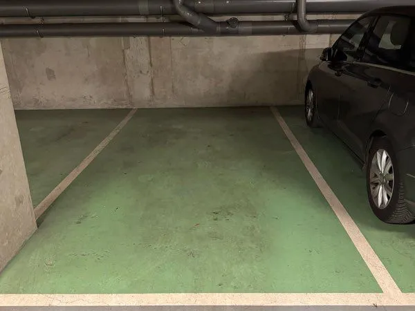Place de parking à louer
