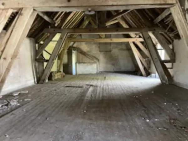 Loue espace de stockage de 200m² proche Versailles