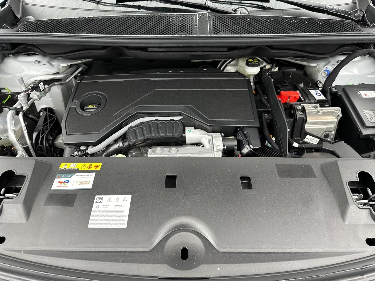 Peugeot 3008 hybrid 145 e-dcs6 gt — photo 14