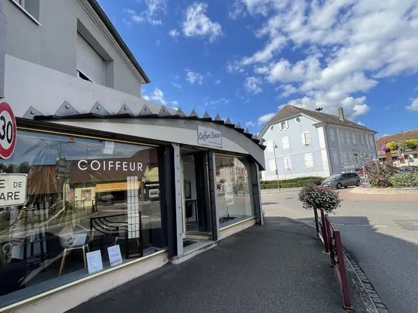 Local commercial 68 m² Bollwiller