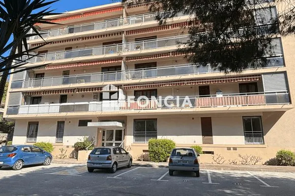 Appartement 4 pièces 84 m²