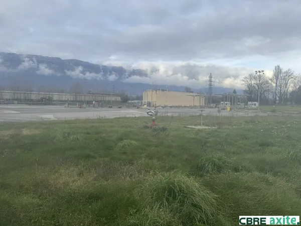 Terrain 30329 m²