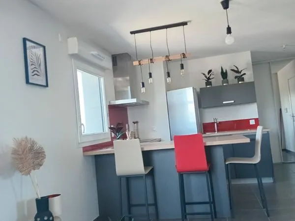 APPARTEMENT T1 moderne et entièrement équipé - 6ème et dernier étage- Rumilly centre