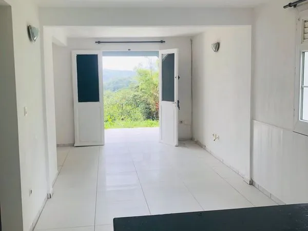 Appartement F3 de 59,01m² avec terrasse - Tout inclus (780 CC)