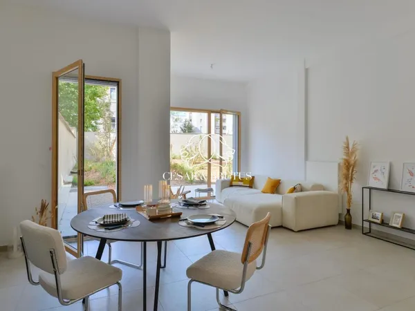 Vends duplex/triplex - 112.7 m² - 5 pièces, 4 chambres - Lyon 69007