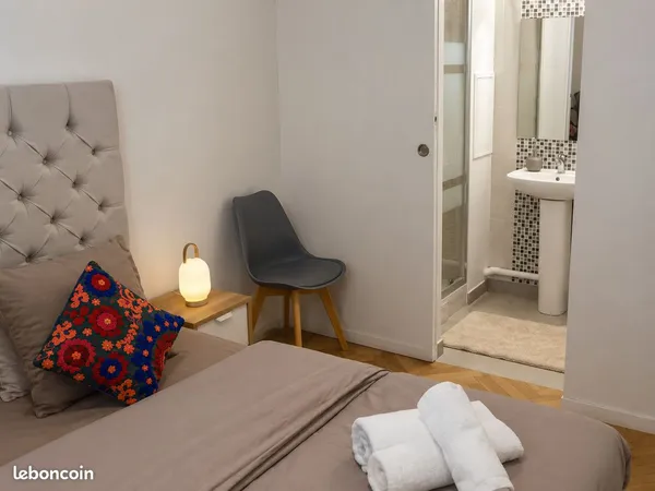 Suite meublée avec douche privative - Serris - Disneyland / Val d'Europe