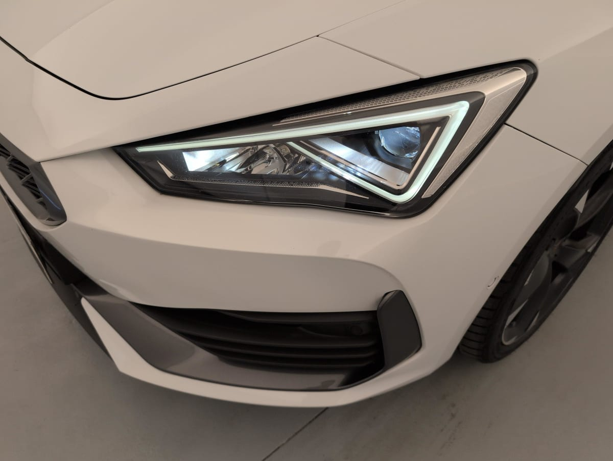 Cupra Leon — photo 22