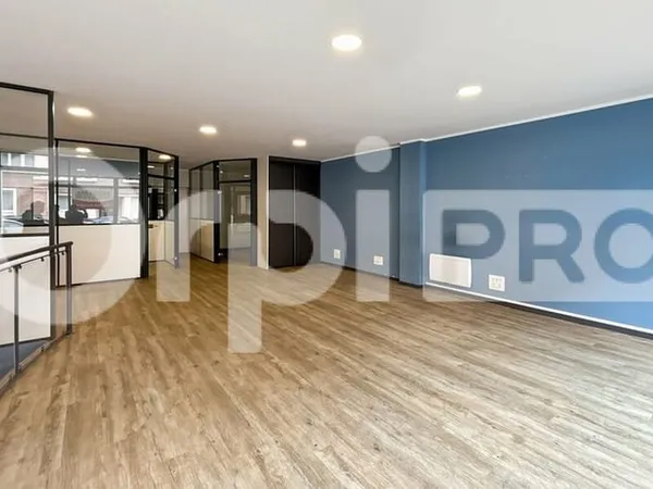 Bureau 105 m²
