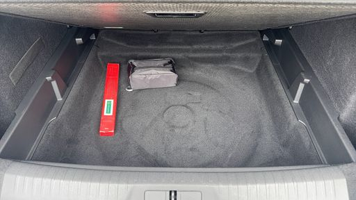 Peugeot 3008 1.2 Hybrid 136 e-DSC6 - Allure – 2025 – 8716 km – Hybride essence – Boîte Automatique — photo 47
