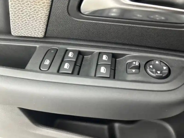 Citroën C4 puretech 130 s&amp;s bvm6 — photo 41