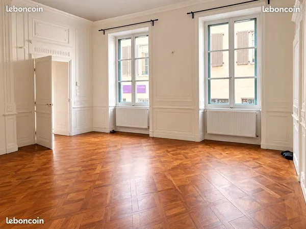 Grand T2 de 68 m² avec terrasse de 18 m² - Montbrison centre
