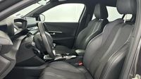 Peugeot 2008 1.2 PureTech 130ch S&S GT Line — photo 12