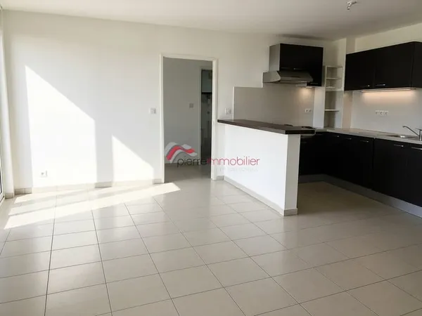 À VENDRE EN EXCLUSIVITÉ SAINT-PIERRE FRONT DE MER T3 AVE