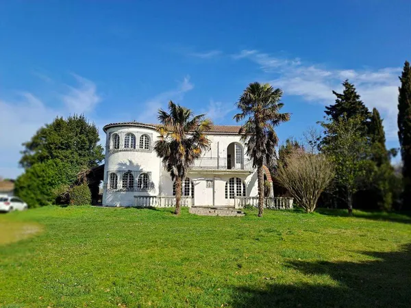 Maison 6 pièces 298 m²