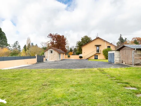 Maison en pierre de 8 pièces principales