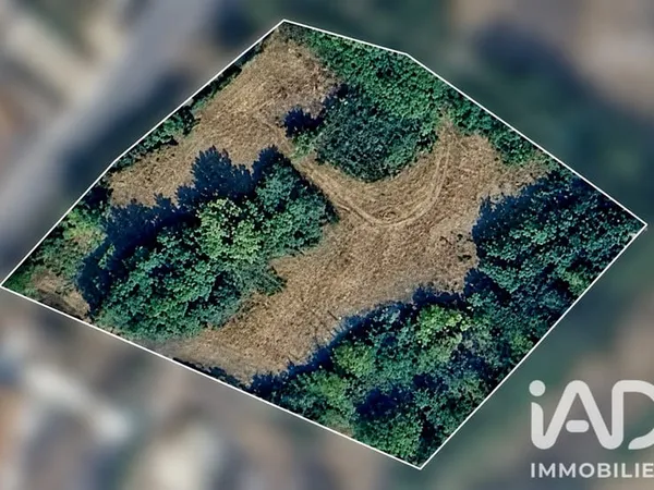 Terrain 3933 m²